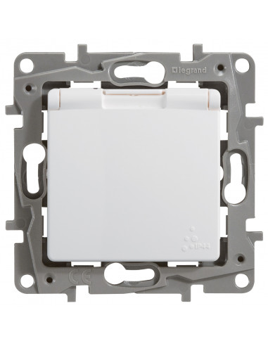 Розетка 2К+З IP44 БЕЛ ETIKA, арт. 672232 Legrand
